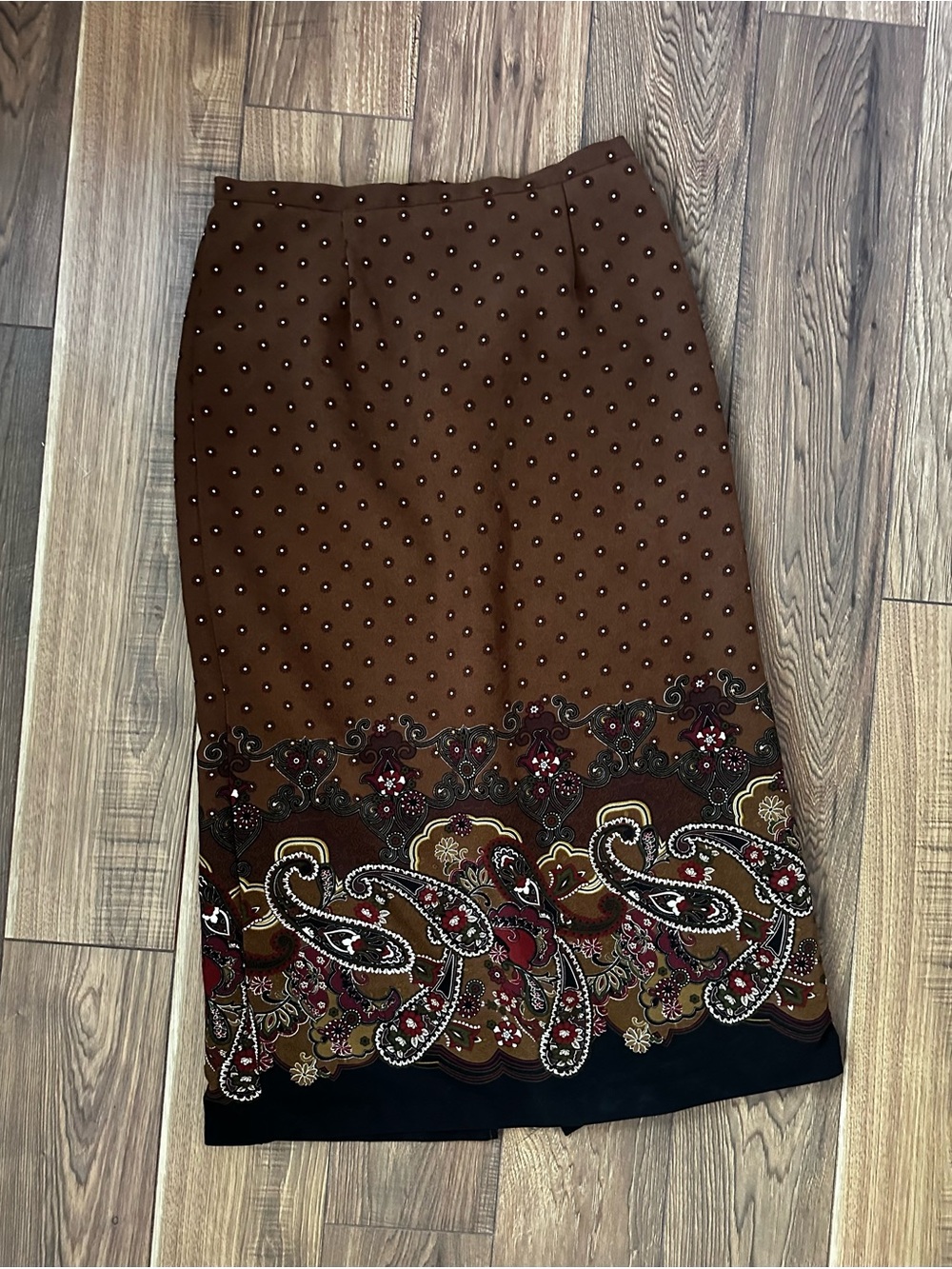Notations Brown Paisley Embroidered Pencil Skirt